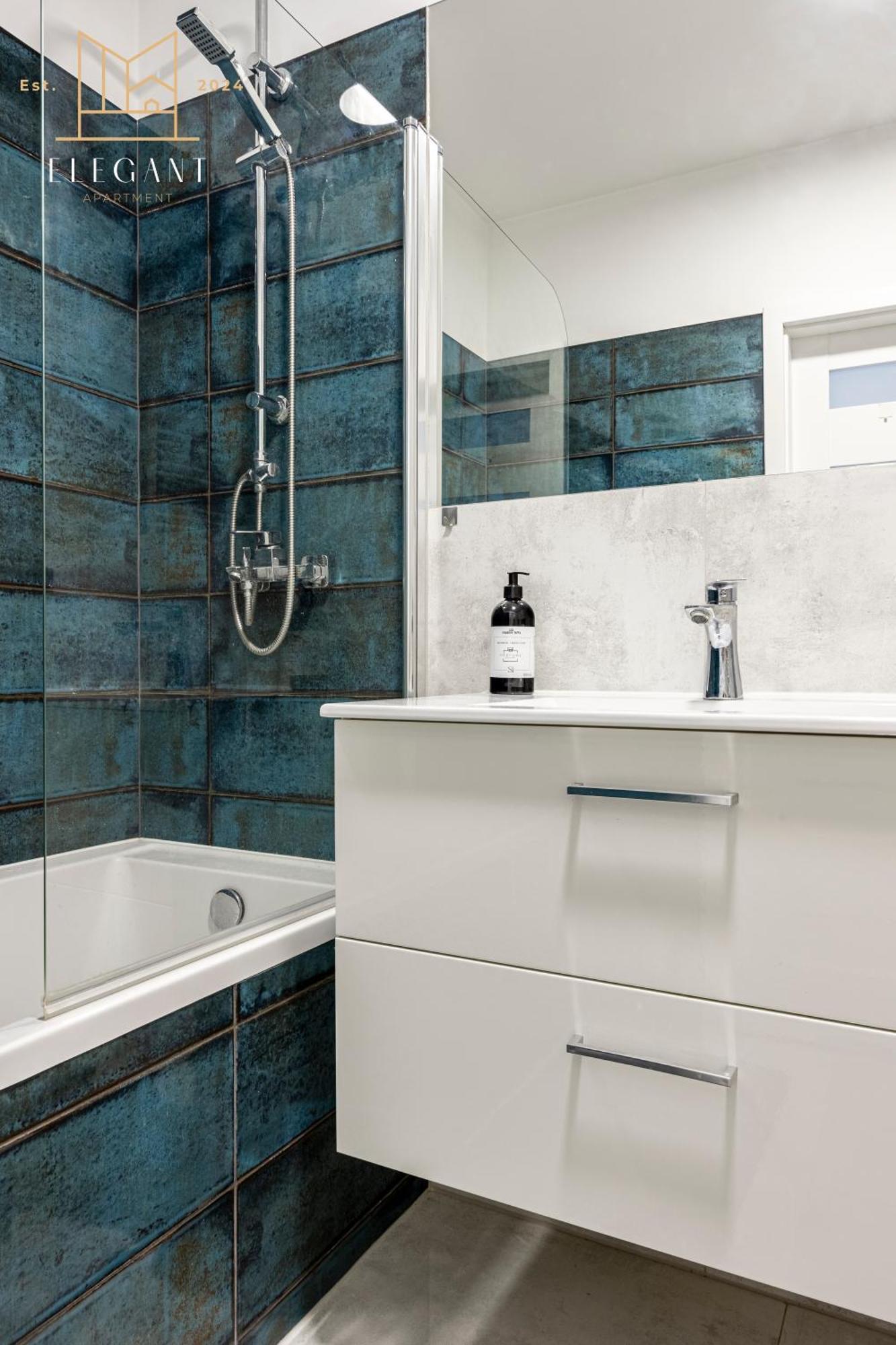 Premium Apartment Mechaniczna 5W กัวกูฟ ภายนอก รูปภาพ